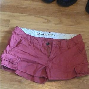 Size 5 Coral shorts!